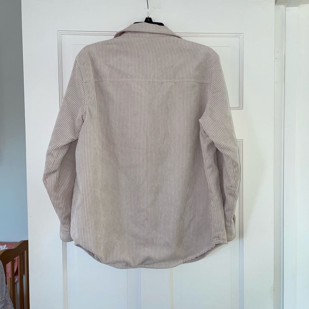 Shacket - Picture 2 of 5
